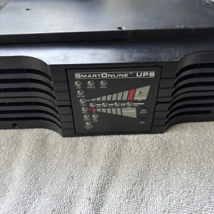 Tripp Lite SmartOnline 120V 1kVA 800W 2U podwójna konwersja UPS - Zdjęcie 1 z 5