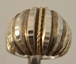 DOMED Sterling Silver & 14k Yellow Gold MODERNIST Carved Ribbed Ring Band sz 9 - Picture 1 of 7