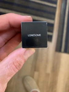 Younique Lipgloss In Lonesome Pink - Picture 1 of 2