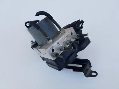 Fiat 124 Spider Abarth ABS 2017 2018 montaje de módulo de bomba de freno antibloqueo OEM Foto 1 de 4