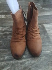 Arizona Jean Co. Womens Brown Heeled Bootie Size 10 - Picture 1 of 11