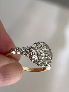1920's Art Deco 18ct gold and platinum diamond daisy ring - Picture 1 of 23