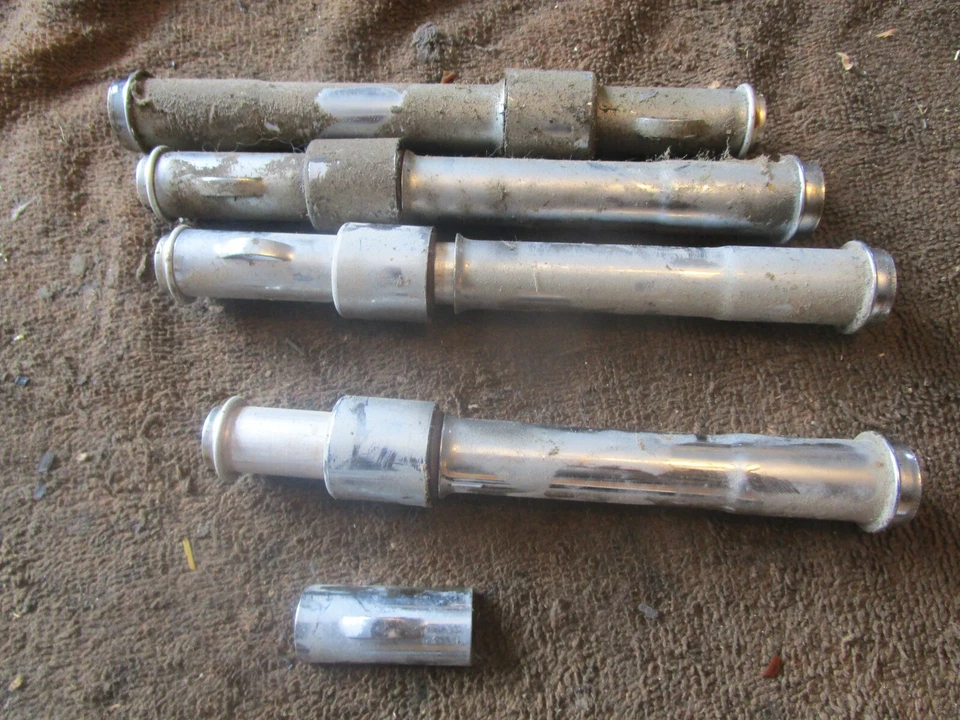 Harley Davidson 2013 FLHTCUTG TRI Glide cromo varilla de empuje tubo guardián conjunto resorte Foto 1 de 1