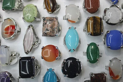 Großhandel Menge Posten gemischt 45 Stck. Naturstein Silber P Damenringe - Bild 1 von 2