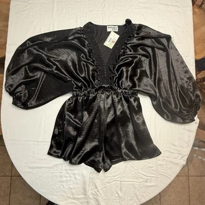 NWT Bucket List Sweet Escape Romper Black Womens Large - Picture 1 of 8