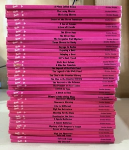 Vintage 1990s Barbie And Friends Book Club Books Hardcover Lot Of 39 - Bild 1 von 24