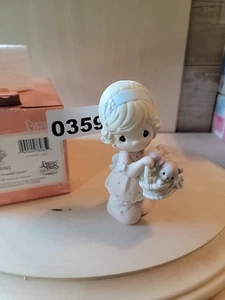 NEW ENESCO PRECIOUS MOMENTS GIVE WITH A GRATUFL HEART 0000382 GIRL BEAR BASKET - Picture 1 of 8