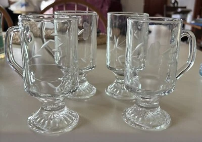 Conjunto de 4 canecas de café irlandesas vintage de cristal Princess House com pés Heritage Etch - Imagem 1 de 4