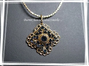 Colgante azul enchapado en oro 14K con cadena ideal para mamá - Imagen 1 de 3