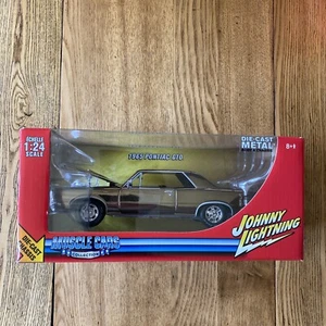 2006 Johnny Lightning 1965 PONTIAC GTO GOLD Shiny CHROME 1/24 Scale Muscle Cars - Picture 1 of 11
