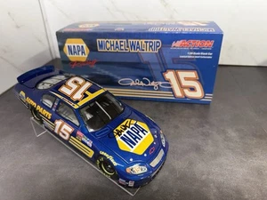 2003 Michael Waltrip Napa 1/24 Autographed - Picture 1 of 3