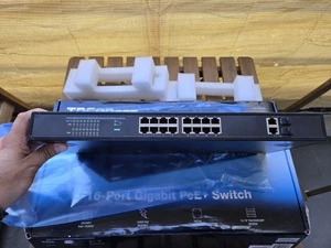 Hanwha Techwin SWT-P-162-480B 16 Port PoE+ Switch - Picture 1 of 4