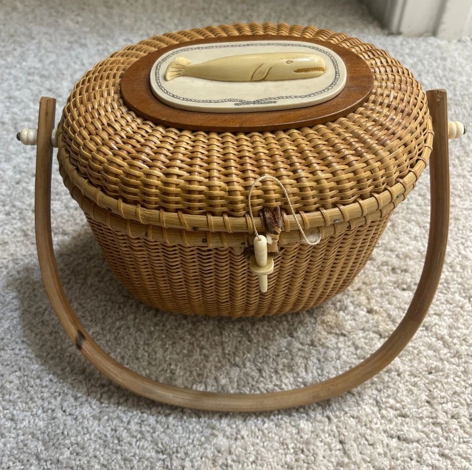 Vintage Nantucket Lightship Basket Handbag Purse Whale estate find  - Image 1 of 4