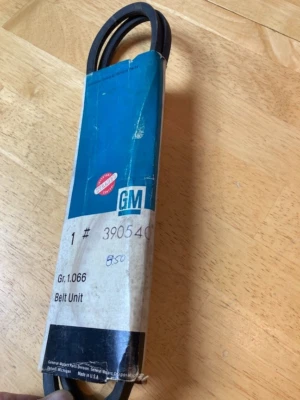 Oldsmobile GM F-85 1963-67, Delta 88, 98 400 Eng. A.I.R. Correa de bomba 390540 Foto 1 de 4