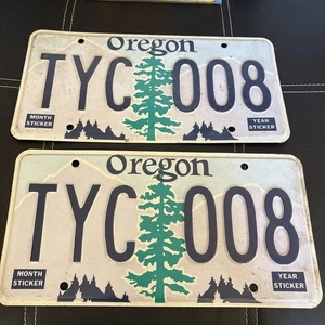 Oregon License Plates 2011 Set of Two Matching - Picture 1 of 5