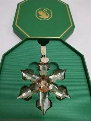 Swarovski Annual Edition 2022 Ornament, Gold Coloured Swarovski Crystals - Image 1 of 3