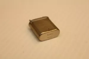 CRYSTAL - QUARTZ - 4900 kHz - 4.90 MHz - CR-18/U case - GRC-9 - Photo 1/2