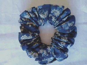 Scrunchie Navy Blue Floral Voile ladies/girls hair accessory/hair tie. - Bild 1 von 3