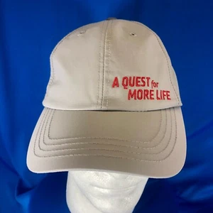 Cappellino a gancio "A Quest for Life" nylon grigio Orange Theory usato in ottime condizioni, sembra mai indossato - Foto 1 di 10
