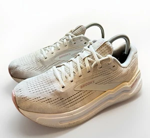 Brooks Ghost Max 2 Womens 10 White Running Shoes Sneakers 1204201B190 - Picture 1 of 8