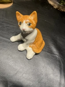 1950’s-1960’s Orange And White Tabby Ceramic Cat Figurine 6” Tall 7” Wide - Picture 1 of 6