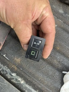 1994 1995 1996 1997 Nissan Hardbody Pick Up Truck D21 A/C AC Switch OEM 3PIN - Picture 1 of 3