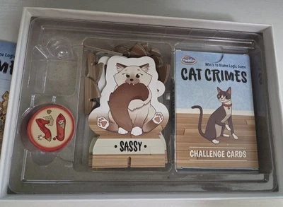 Juego de lógica ThinkFun Cat Crimes, 40 crímenes de gato para resolver, para un jugador, completo Foto 1 de 2