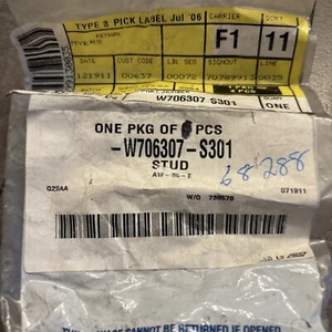Genuine Ford Support Cylinder Ball Stud W706307-S301 - Sold Individually - Picture 1 of 2