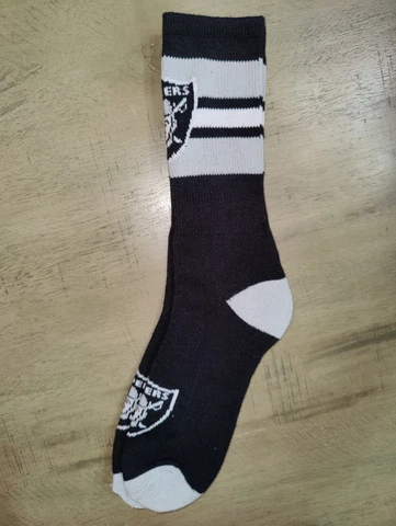 Las Vegas Raiders Mens Black Top Logo NFL Team Crew Socks Large Cover