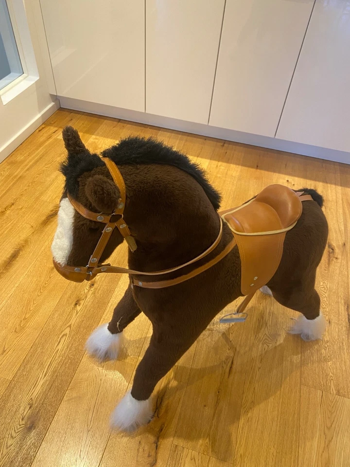 howertiges Spielpferd, Gesamthöhe 108cm, Sattelhöhe 65cm, Länge 80cm. - Bild 1 von 3