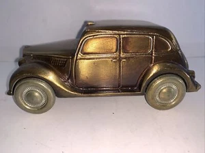 Vintage Metal Banthrico 1935 Ford Taxi 1974 - Picture 1 of 7