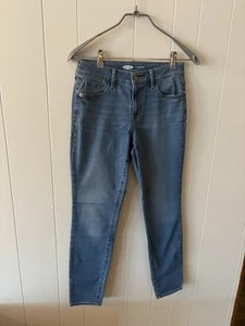 Old Navy Women’s Jeans Size 2 Skinny Light Denim Wash Stretch Pop Icon Mid Rise - Picture 1 of 10