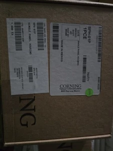 Corning SPH-01P Single-Panel Housing Holds one CCH Connector Panel - Afbeelding 1 van 2