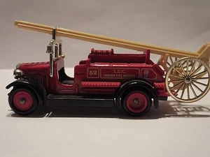 LLEDO DG12 004B 1934 DENNIS FIRE ENGINE - L.C.C. LONDON FIRE BRIGADE - Picture 1 of 1