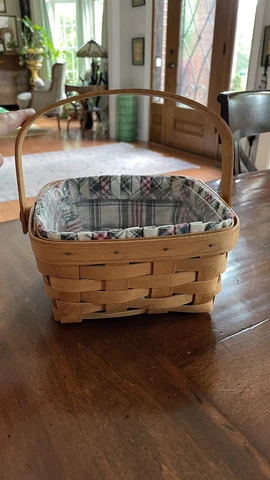 Longaberger Sweetheart Berry Basket & Plastic Protector & Plaid Liner Set Medium Cover
