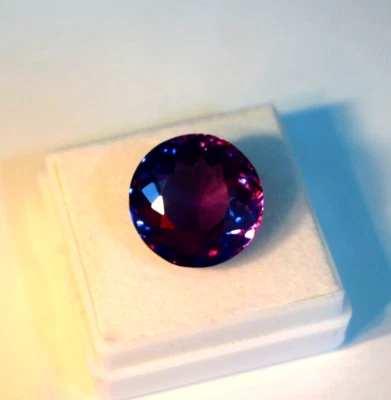 15.80 Ct Captivating Color Changing Effect Alexandrite Round Cut Loose Gemstone - Image 1 of 4