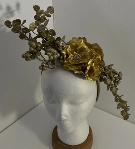 Heavenly Collection (gold) - Picture 1 of 5