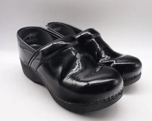 Dansko Womens Size 38 EU 7 US Black Patent Leather Clogs Nurse Shoes - Picture 1 of 7