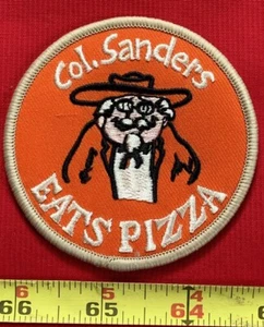 Vintage Col Sanders Eats Pizza Collectible Restaurant Advertising Sew On Patch - Picture 1 of 4