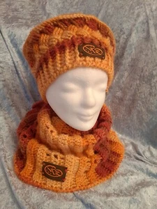 Set: Mütze und Loop, Winterset, Handarbeit, orange - Bild 1 von 4