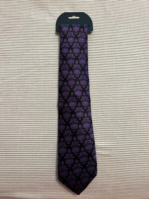 Papel tapiz de seda púrpura de la mansión embrujada corbata de corbata morado y negro Foto 1 de 4