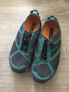 Zapatos sin cordones para mujer Olukai Eleu HLA Trainer gris azulado azul W7.5 usados - Imagen 1 de 10