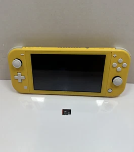 Nintendo Switch Lite System Giallo - 32GB + 128GB SCHEDA SD - SPEDIZIONE GRATUITA! - Foto 1 di 8