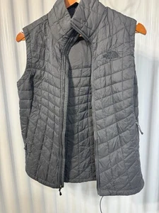 The North Face Thermoball Women's Vest In Slate Black Size Medium - Picture 1 of 4