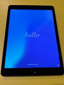 Apple iPad 9th Gen. 64GB Wi-Fi + 5G 10.2 in - Space Grey (Great Condition). - Picture 1 of 6