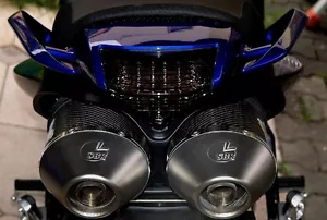 LED Feu Arrière Noir Yamaha Fz 6 Fazer 600 Aussi S2 Et FZ6 N - Picture 1 of 2