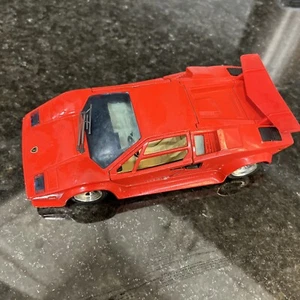 MAJORETTE LAMBORGHINI COUNTACH 5000 QUARTTROVALVOLE Red 1:24 - Used - Picture 1 of 9