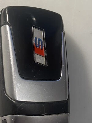 AK01 原始设备制造商 奥迪 S 8W0.959.754.CD 4 按钮 KEYLESS 智能 FOB 遥控 FCC ID:IYZ-AK01 — 第 1/4 张图片