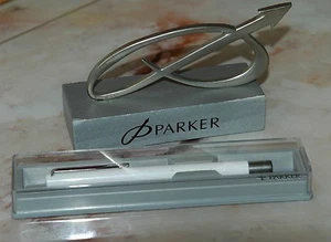 Roller Ball Pen PARKER MODEL VECTOR NEW IN STOCK - Picture 1 of 6