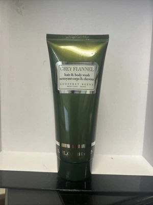 Gel de ducha de franela gris/lavado para cabello y cuerpo 3,4 oz Foto 1 de 2